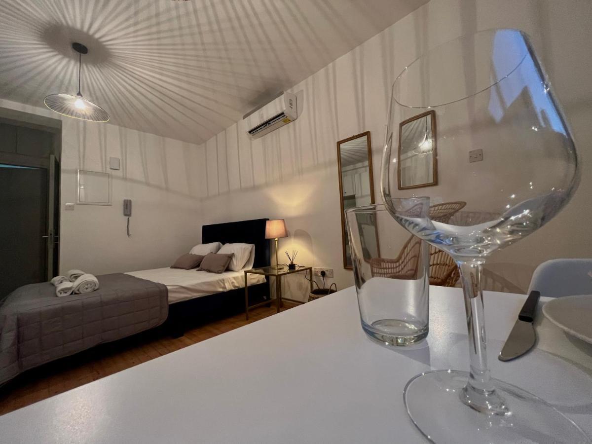 RHEA D5 - Central Suites Perikleous 53 Nicosia Exterior foto